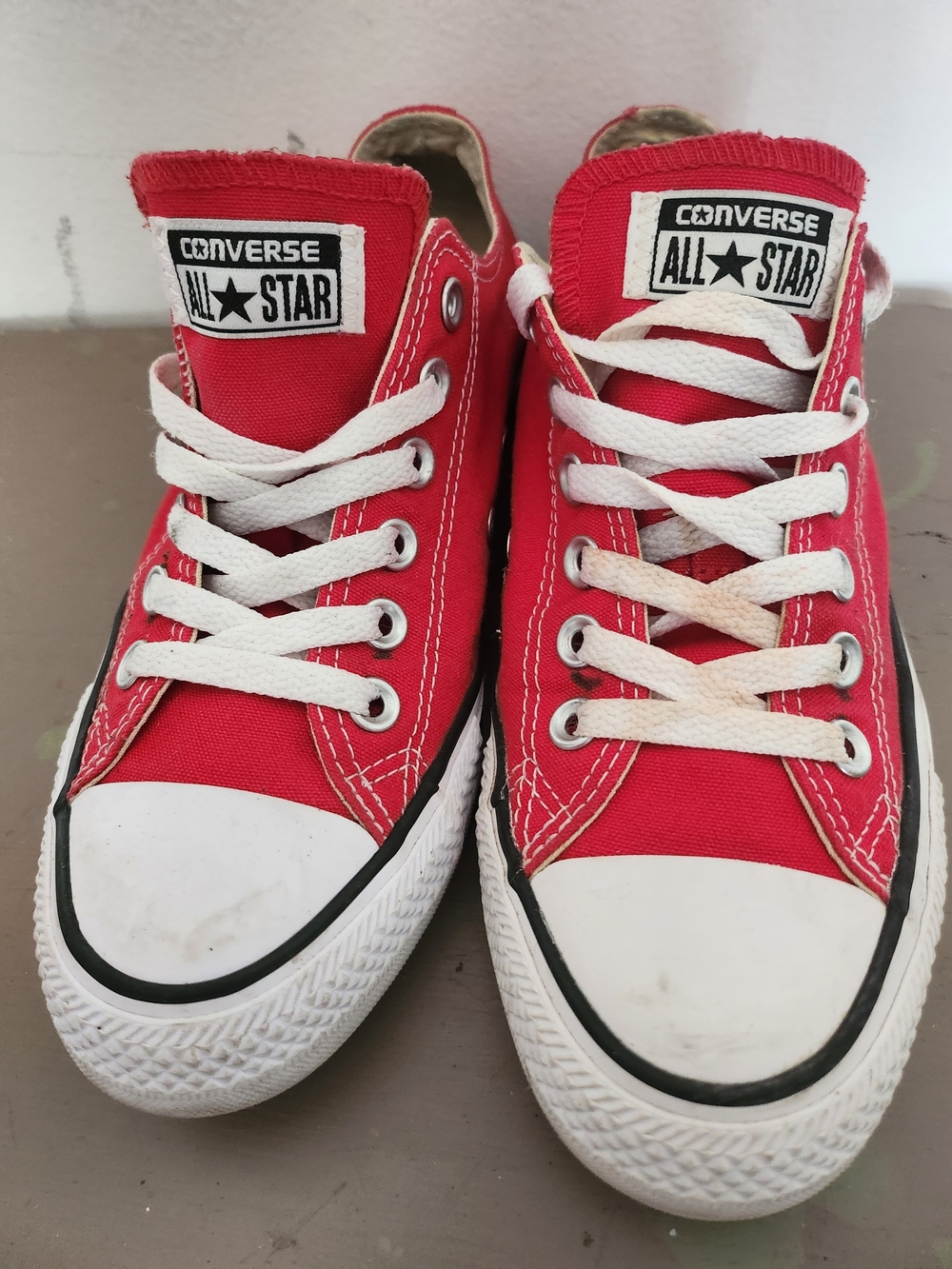 Converse All Star Red Low Top Sneakers 6M/7W